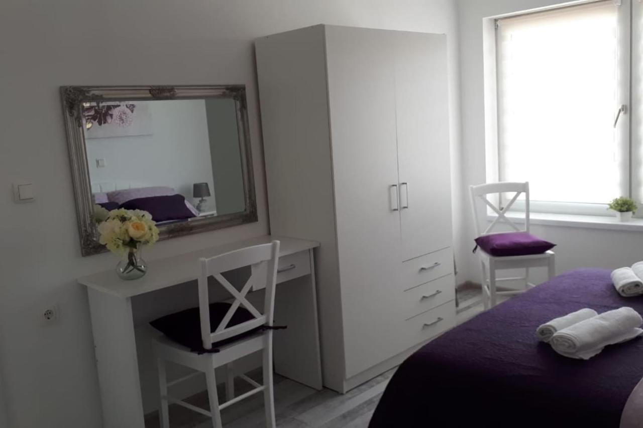 Apartman Lidija Dinjiška Kültér fotó